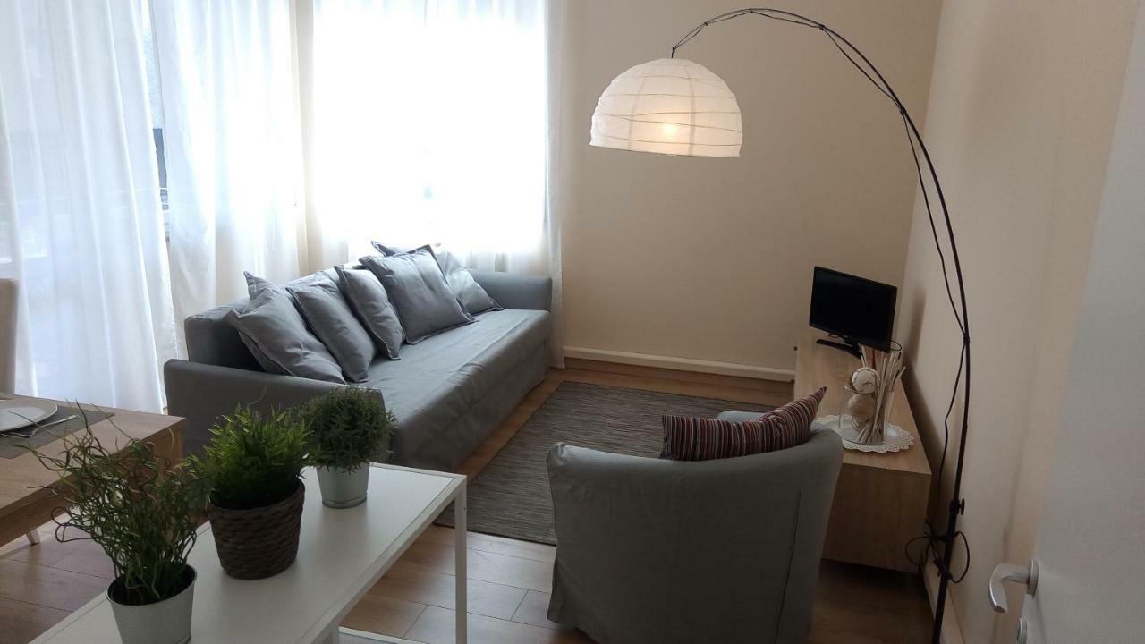 Lovely, Charming And Quiet Apartment In The Centre Air Conditioned And Free Private Garage โกโม ภายนอก รูปภาพ